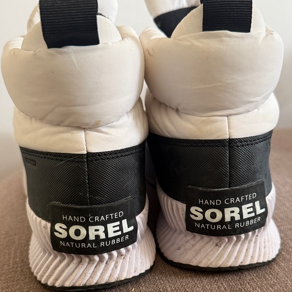 Sorel Black and White Quilted Boots - Picture 3 of 5